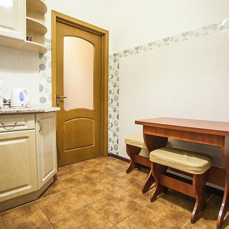 Apartment On Khreshchatyk 21 Kyjev Exteriér fotografie